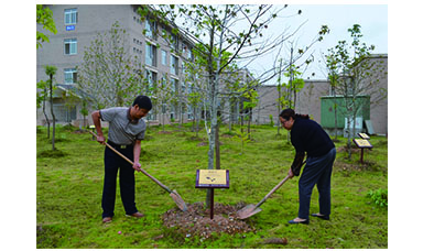 虹潤(rùn)公司董事長(zhǎng)蒞臨武夷學(xué)院講學(xué)