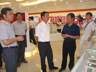 南平市委副書記黃福清、市委常委統(tǒng)戰(zhàn)部部長黃健平一行視察虹潤公司